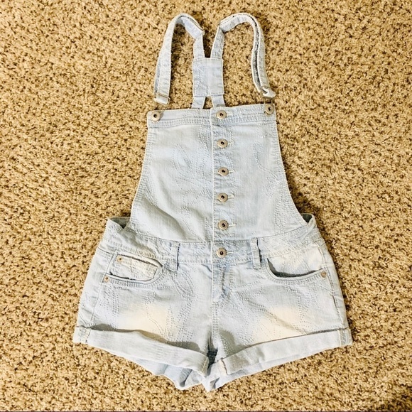 BLUE ASPHALT•light denim jumper shorts - Picture 3 of 7